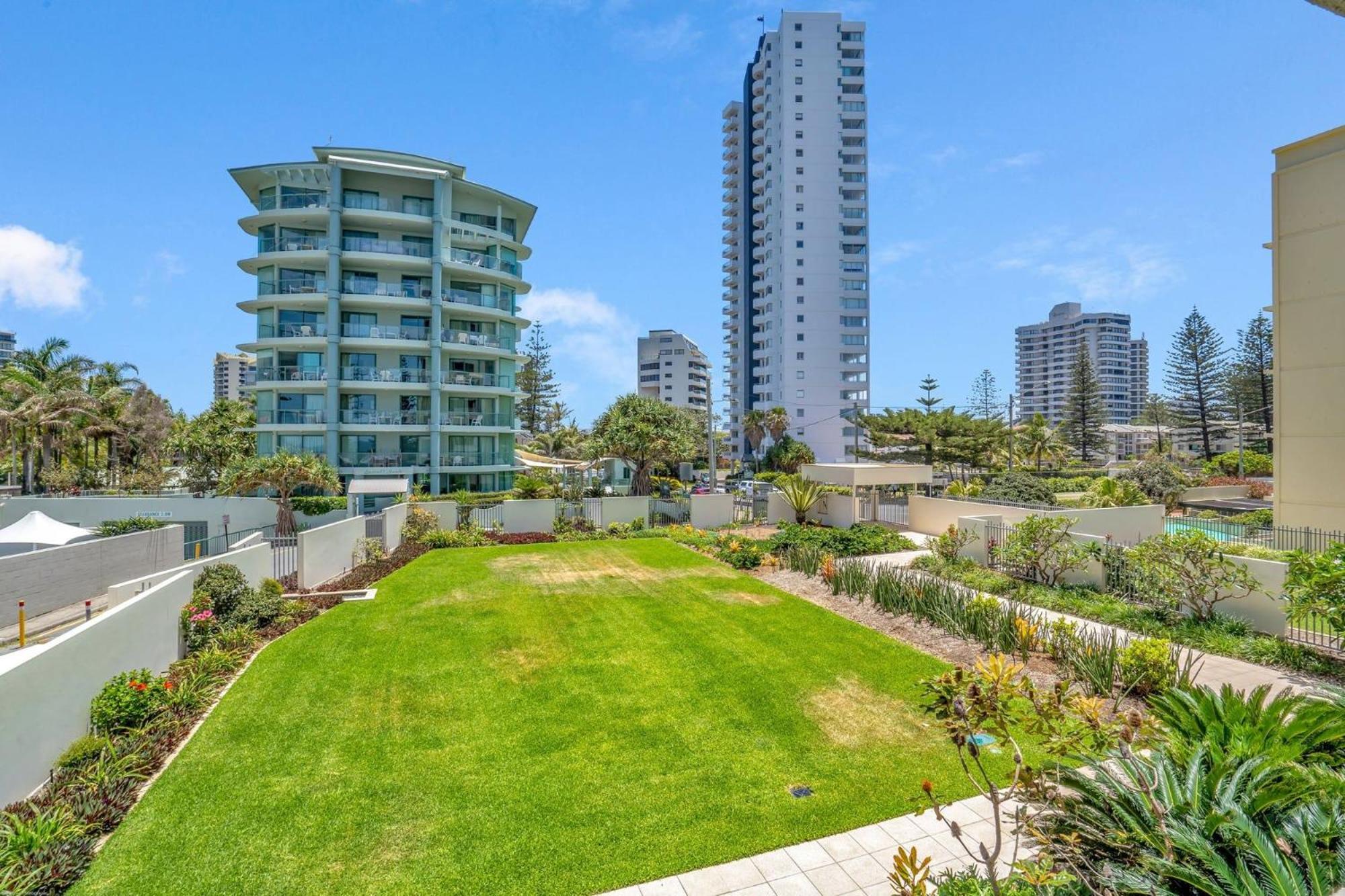 Dorchester On The Beach Gold Coast Exteriér fotografie