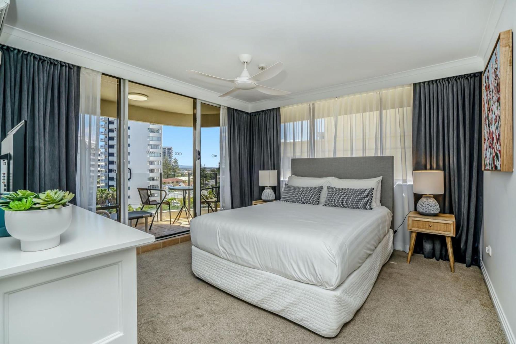 Dorchester On The Beach Gold Coast Exteriér fotografie