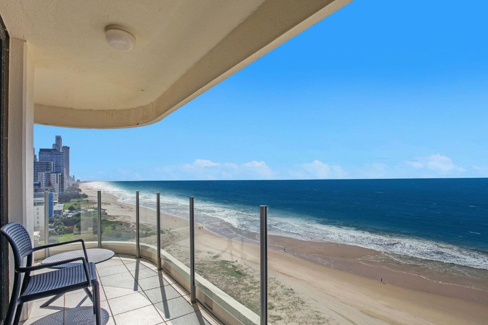 Dorchester On The Beach Gold Coast Exteriér fotografie